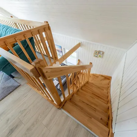 Komfortables Mit Feldblick Und Hafen *