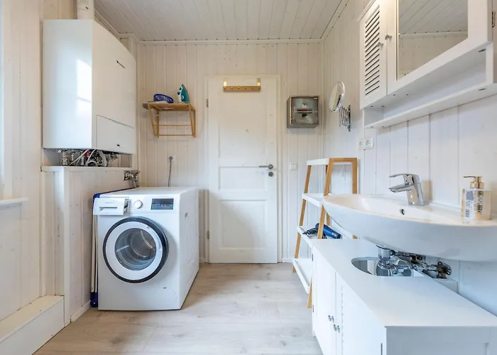 Komfortables Mit Feldblick Und Hafen *